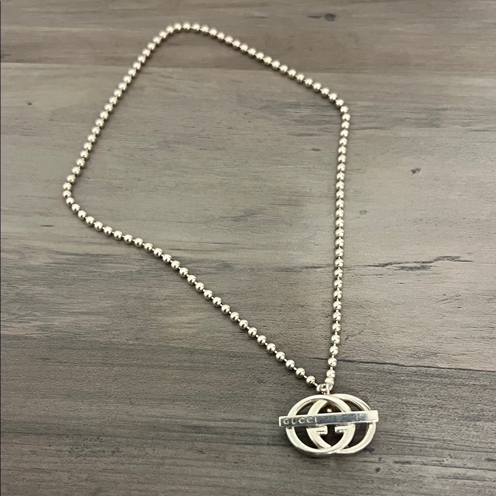 Gucci Silver Tone Interlocking G Necklace